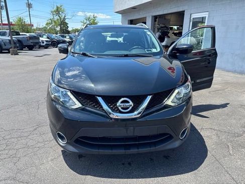 Used 2017 Nissan Rogue Sport SV w/ SV Premium Package AWD/4WD image 16