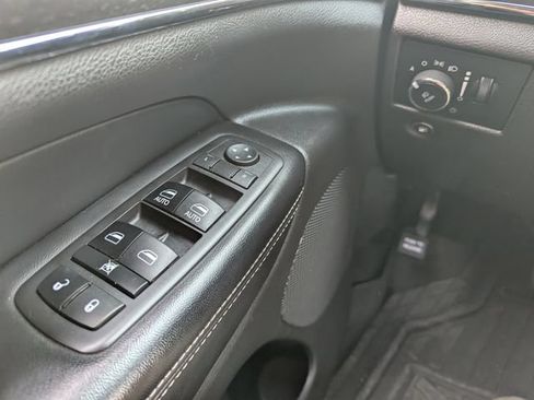 Used 2017 Jeep Grand Cherokee Limited AWD/4WD image 26