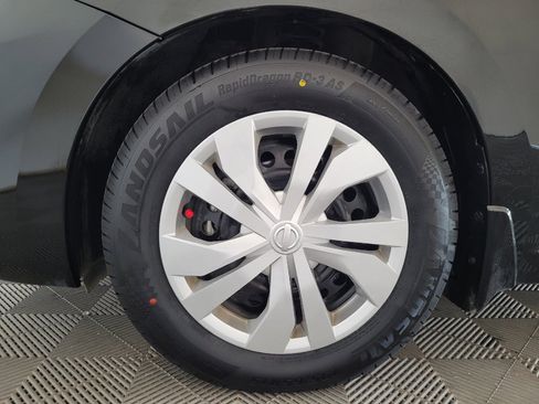 Used 2025 Nissan Versa S w/ Trunk Package FWD image 31