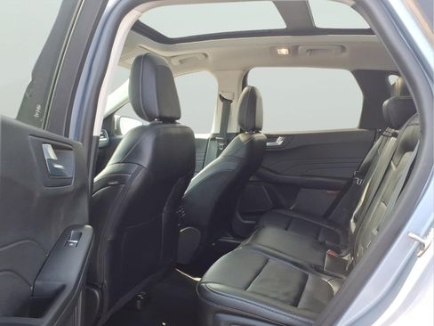 Certified 2022 Ford Escape Titanium AWD/4WD image 14