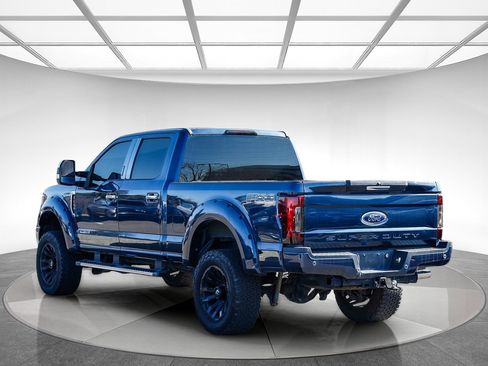 Used 2019 Ford F250 XLT w/ XLT Premium Package image 2