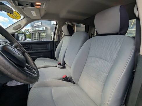 Used 2017 RAM 1500 Express w/ Express Value Package AWD/4WD image 15