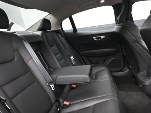 Used 2025 Volvo S60 B5 Plus FWD image 30