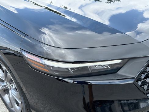 Certified 2024 Honda Accord EX image 33