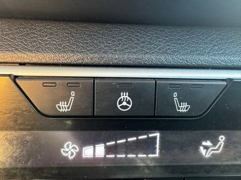 Used 2023 Nissan Altima 2.5 SL FWD image 31