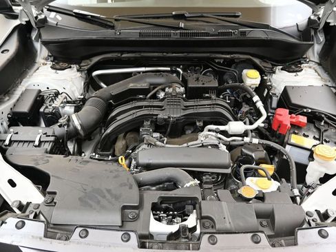 Certified 2025 Subaru Forester Premium AWD/4WD image 9