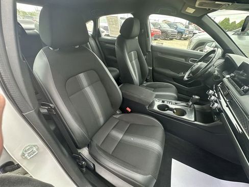 Used 2023 Honda Civic Sport image 29
