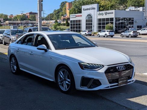 Used 2024 Audi A4 2.0T Premium Plus image 4