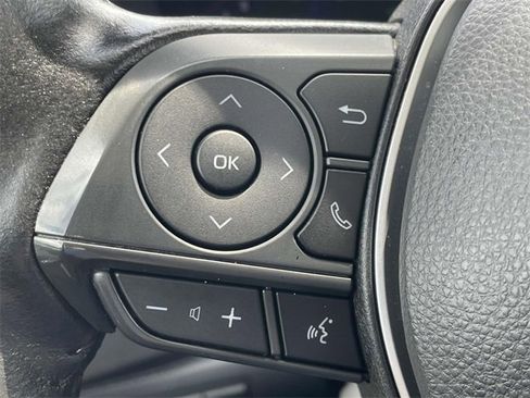 Used 2021 Toyota Corolla XLE image 25