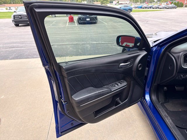 Used 2019 Dodge Charger Scat Pack w/ Technology Group RWD image 14