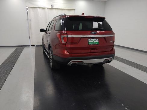 Used 2017 Ford Explorer Platinum image 6