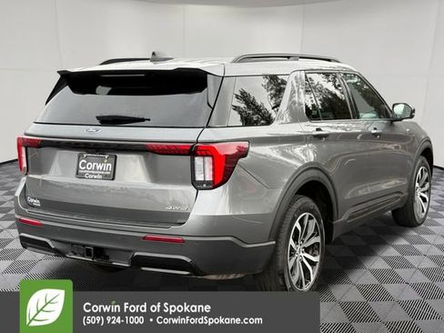 Certified 2025 Ford Explorer ST-Line image 16