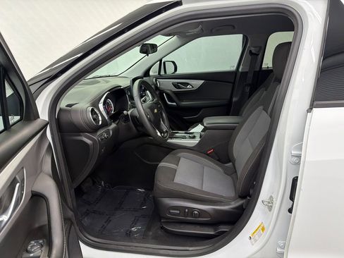 Used 2023 Chevrolet Blazer LT image 9