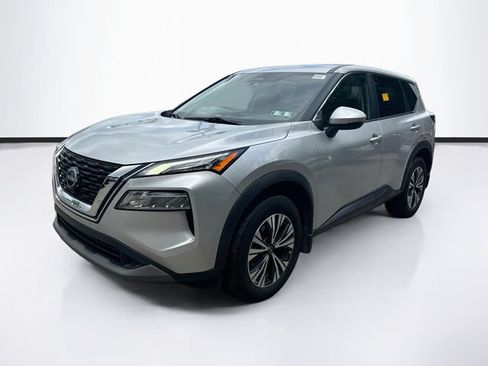 Used 2022 Nissan Rogue SV AWD/4WD image 3