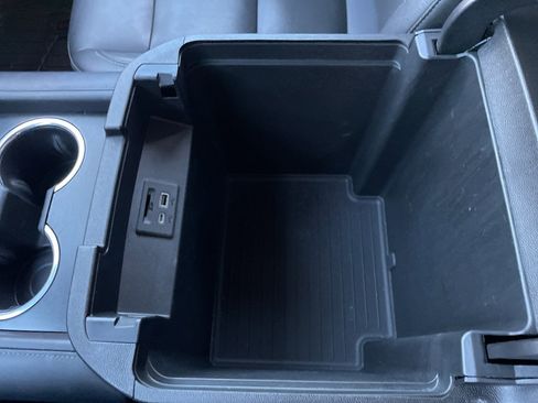 Used 2021 Chevrolet Tahoe Z71 w/ Z71 Signature Package image 43