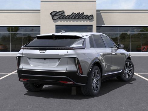 New 2025 Cadillac Lyriq Luxury image 4