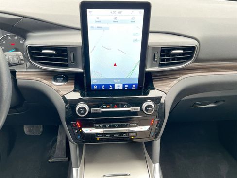 Used 2023 Ford Explorer Limited w/ Hybrid Equipment Group 310A image 28