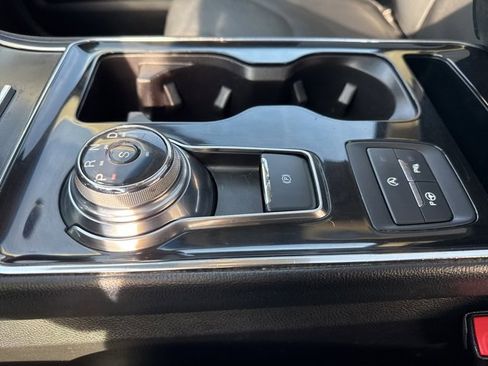 Used 2019 Ford Edge Titanium w/ Equipment Group 301A image 17