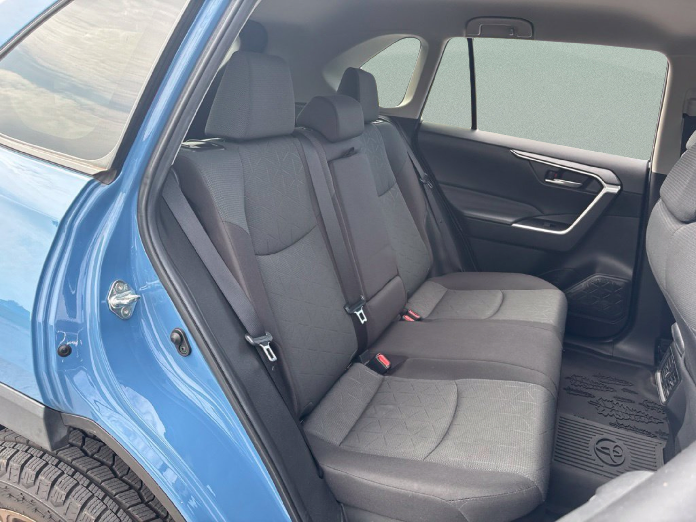 Certified 2023 Toyota RAV4 AWD Hybrid image 13