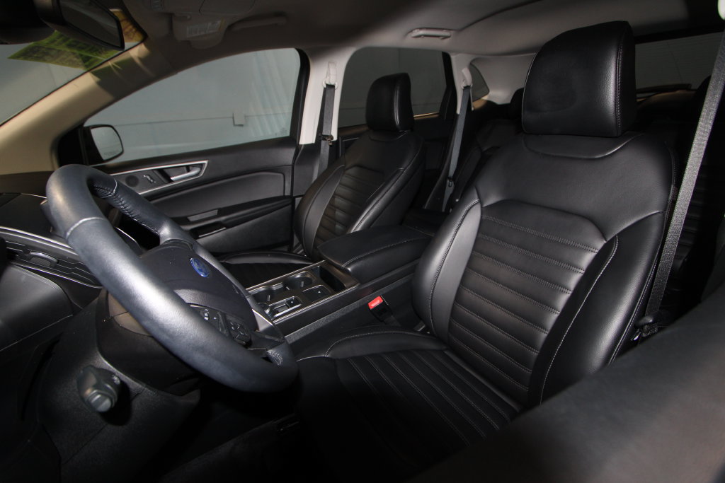 Used 2024 Ford Edge SEL AWD/4WD image 4
