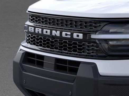 New 2026 Ford Bronco Sport Outer Banks AWD/4WD image 17