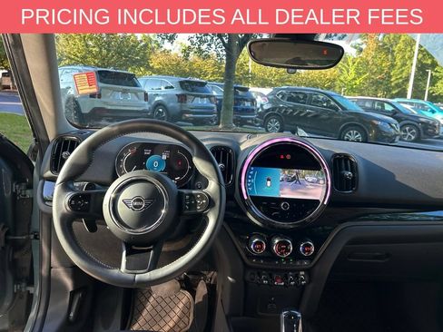 Used 2023 MINI Cooper Countryman S w/ Premium Package FWD image 2