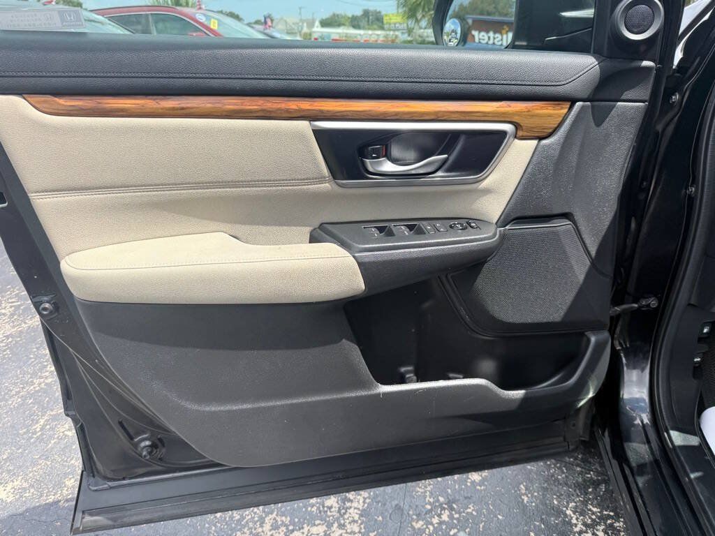 Used 2018 Honda CR-V EX image 9