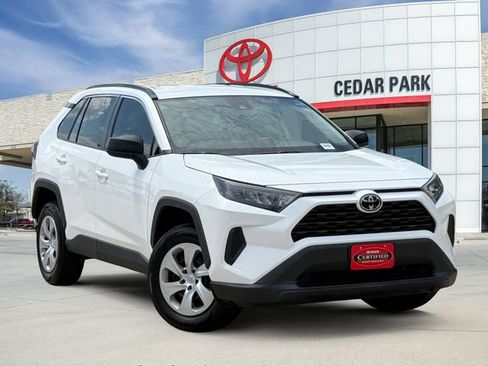 Used 2021 Toyota RAV4 LE FWD image 1