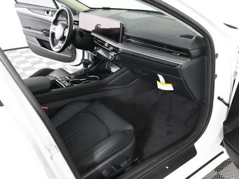 New 2026 Kia K5 EX image 12