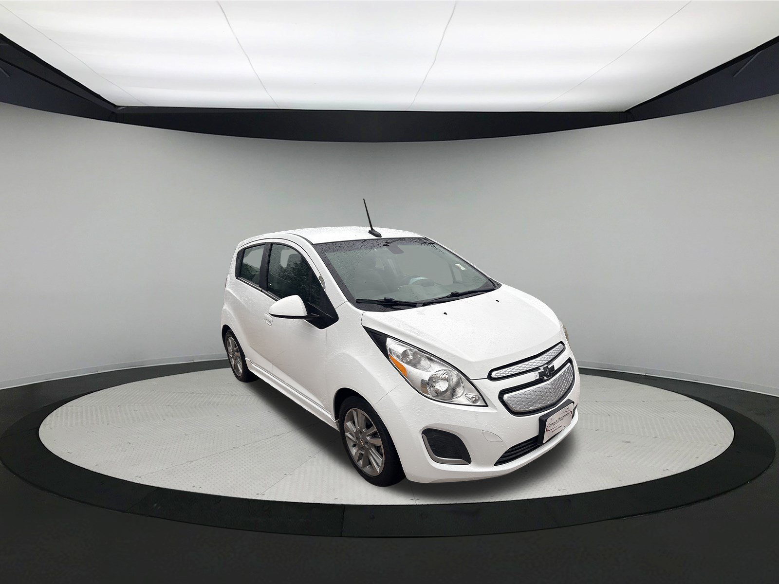 Used 2014 Chevrolet Spark LT FWD image 1
