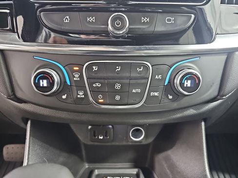 Certified 2023 Chevrolet Traverse LT AWD/4WD image 29