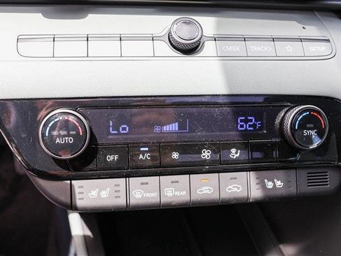 New 2025 Hyundai Elantra Limited image 20