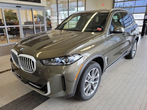 New 2026 BMW X5 xDrive40i w/ Off-Road Package image 1