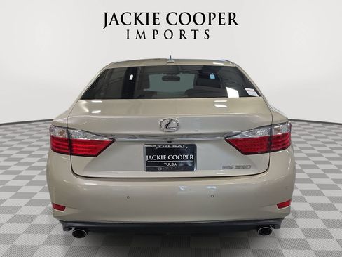 Used 2013 Lexus ES 350 w/ Luxury Pkg FWD image 6