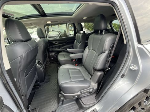 Certified 2025 Subaru Ascent Bronze Edition w/ Onyx Package AWD/4WD image 27