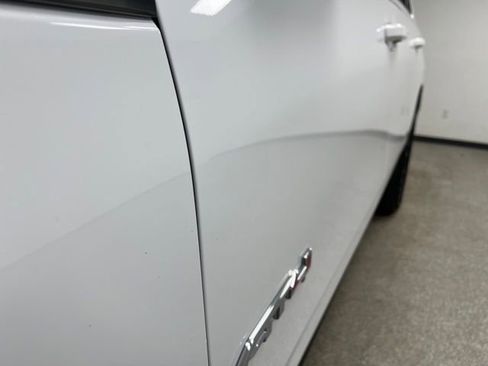 Used 2024 GMC Yukon XL AT4 w/ AT4 Premium Package AWD/4WD image 12