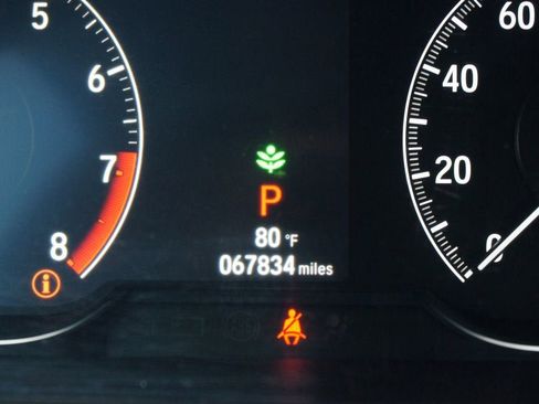 Used 2019 Honda Accord Touring image 4