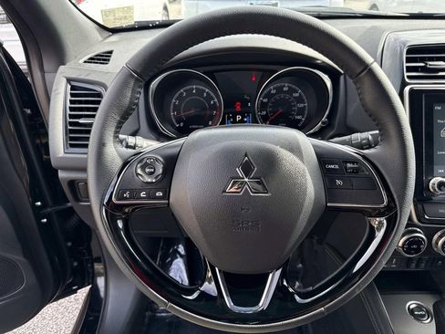Used 2025 Mitsubishi Outlander Sport SEL image 34