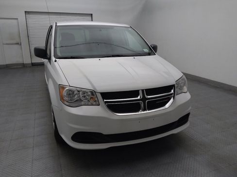Used 2017 Dodge Grand Caravan SE w/ Power Window Group FWD image 14