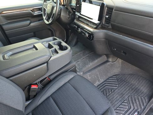 Used 2024 Chevrolet Silverado 2500 LT image 15
