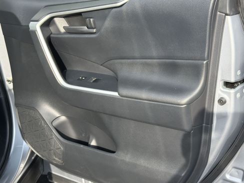 Used 2023 Toyota RAV4 LE AWD/4WD image 34