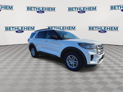 New 2026 Ford Explorer Active image 2