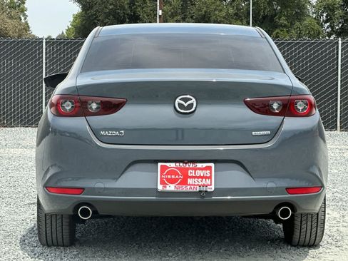 Used 2022 MAZDA MAZDA3 s FWD image 8