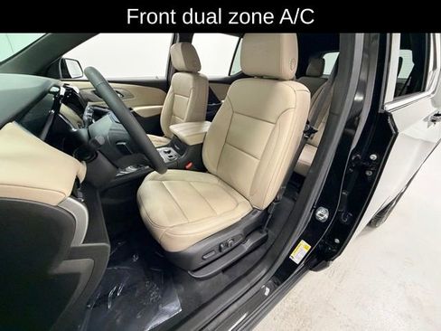 Certified 2023 Chevrolet Traverse LT w/ LT Premium Package image 10