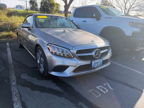 Used 2022 Mercedes-Benz C 300 4MATIC Cabriolet image 3
