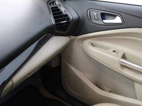 Used 2016 Ford Escape Titanium image 22