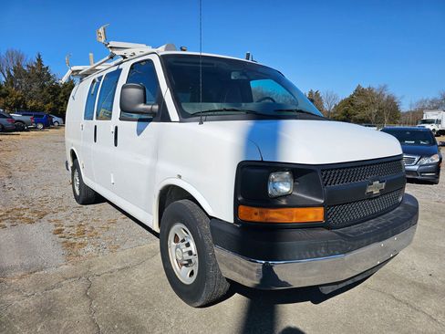Used 2014 Chevrolet Express 2500 w/ Cold Climate Package image 2