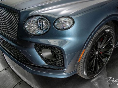 Used 2023 Bentley Bentayga Speed image 11