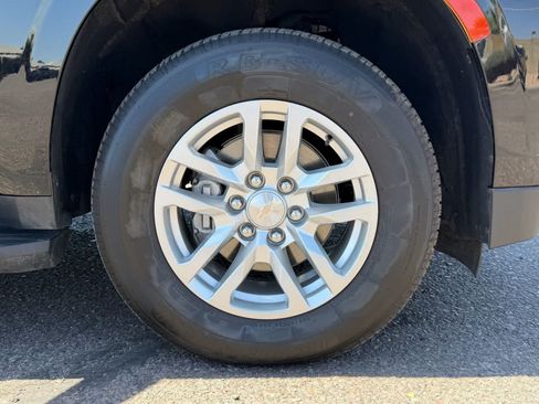 Used 2024 Chevrolet Tahoe LT AWD/4WD image 10