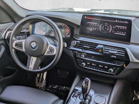 Used 2023 BMW 540i w/ M Sport Package image 23
